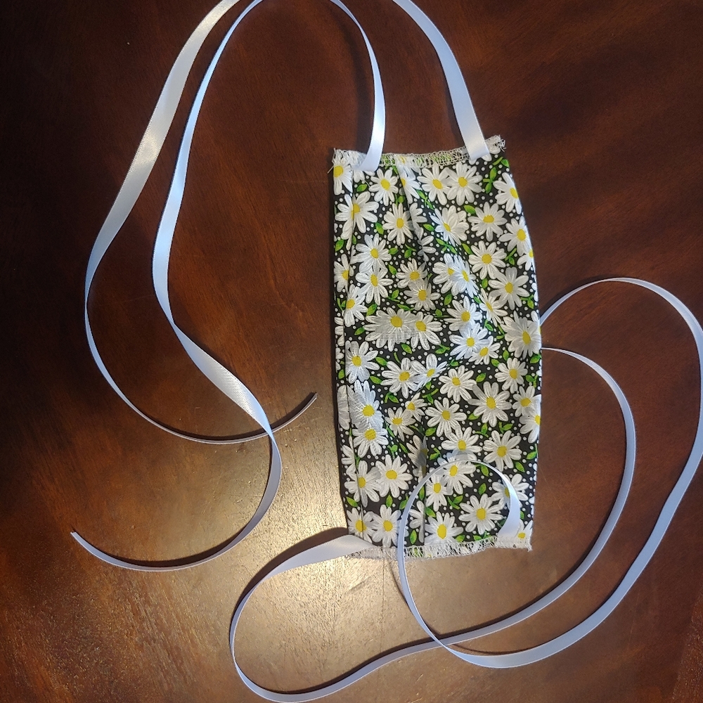 LJM Handmade Mask - Daisy